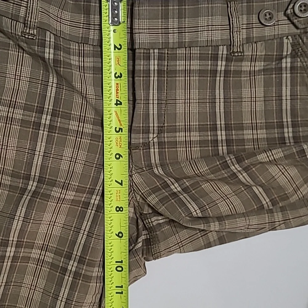 Express Olive Green & Tan Plaid Shorts size 6